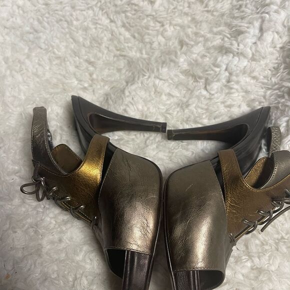 Donald J Pliner Metallic two tone Bronze Leather Heels SZ7.5M - Picture 8 of 12
